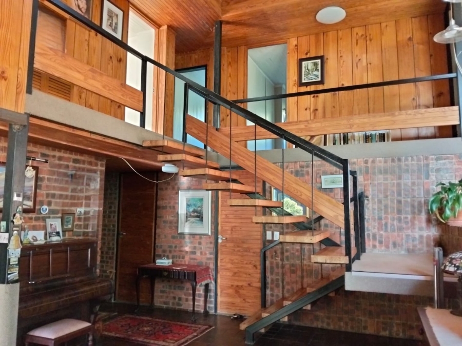 5 Bedroom Property for Sale in Clarens Free State